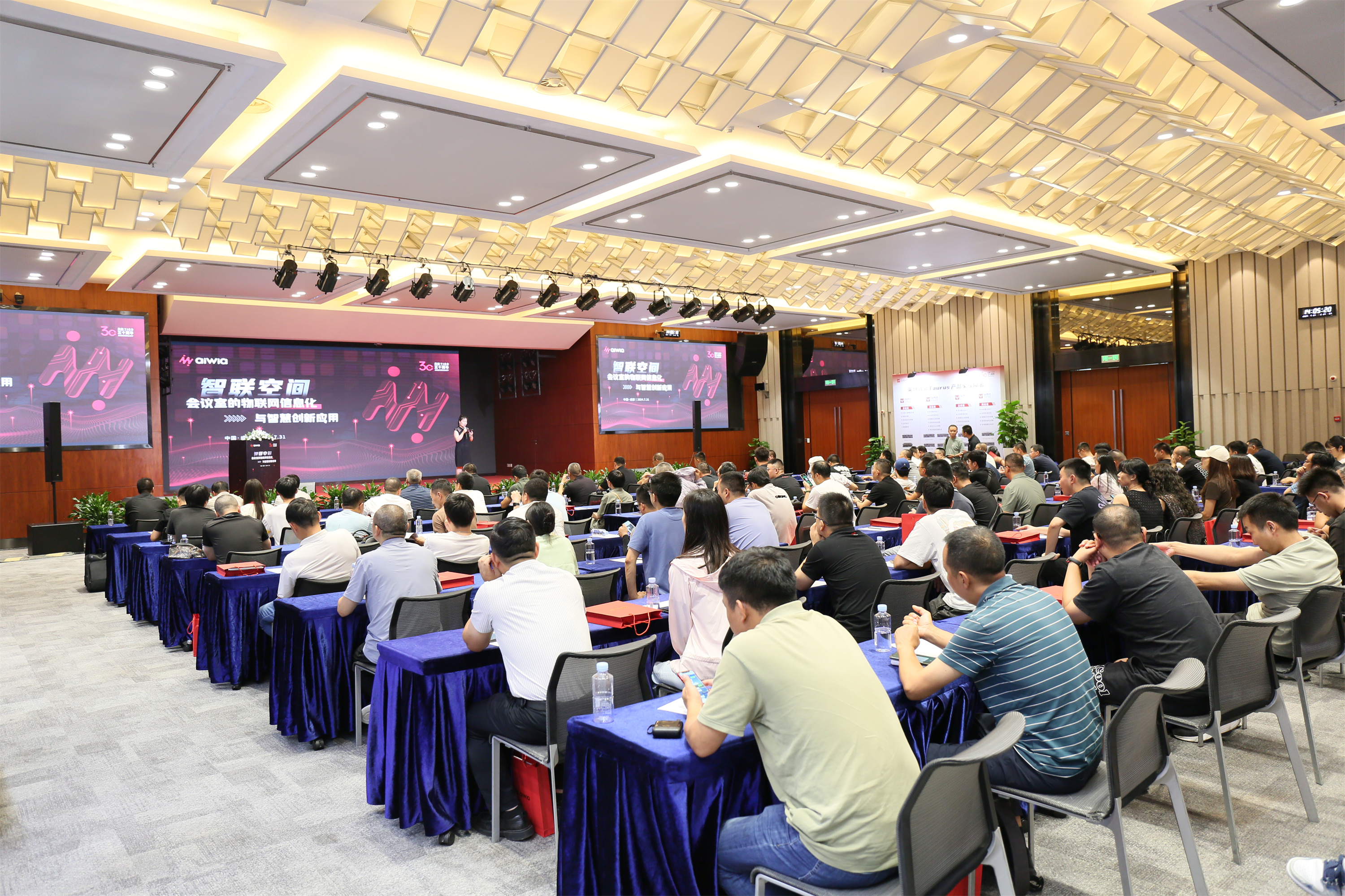 U95A9068.JPG U95A9068.JPG