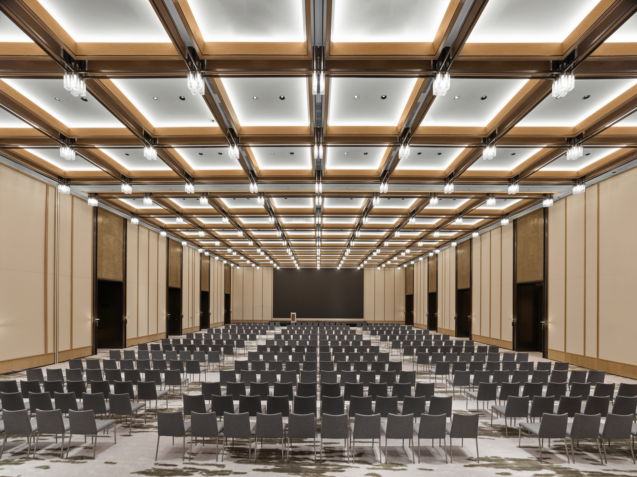 宴會(huì)廳4.jpg 宴會(huì)廳4.jpg